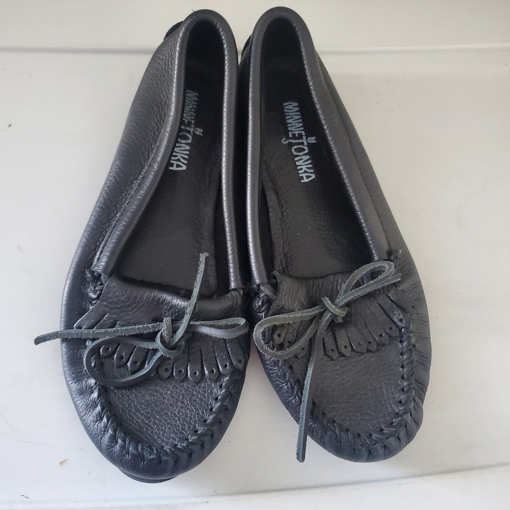 Minnetonka Black Leather Kilty Moccasin